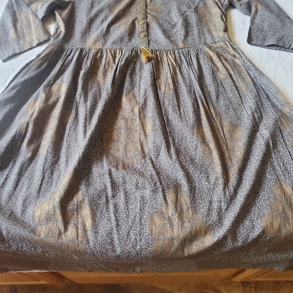 Melange Ladies Kurta Grey & Gold Midi Sz. M Dress w Pockets & Tassel Embroidered - Picture 7 of 13